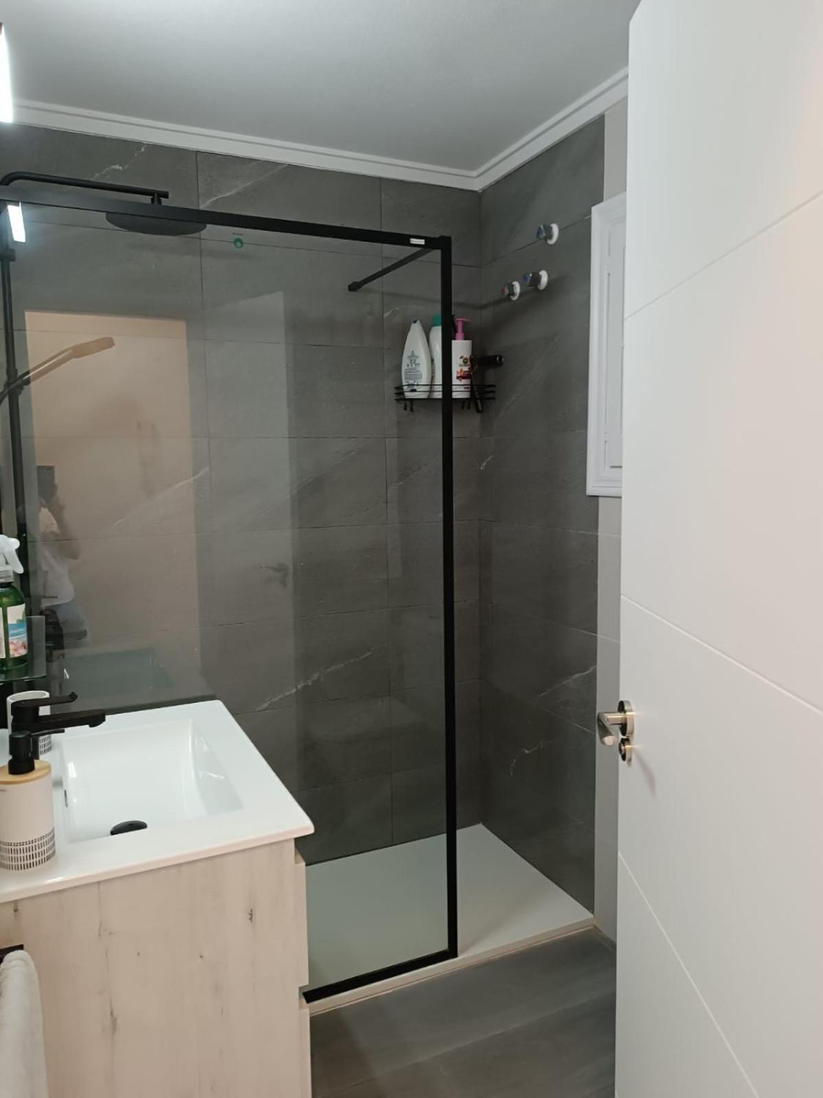 Residencia Alhambra Los Cisnes Torrevieja Exterior photo