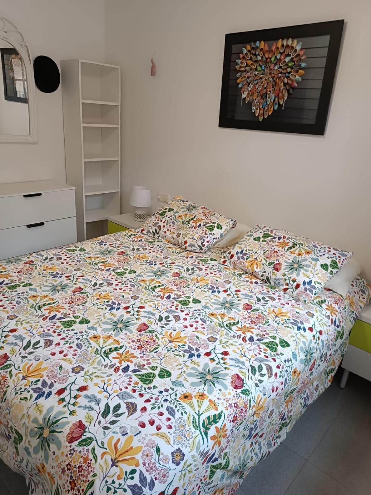 Residencia Alhambra Los Cisnes Torrevieja Room photo